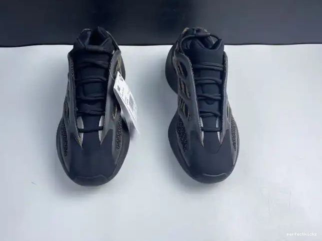 V3 GY0189 ADIDAS 700 YEEZY 0615